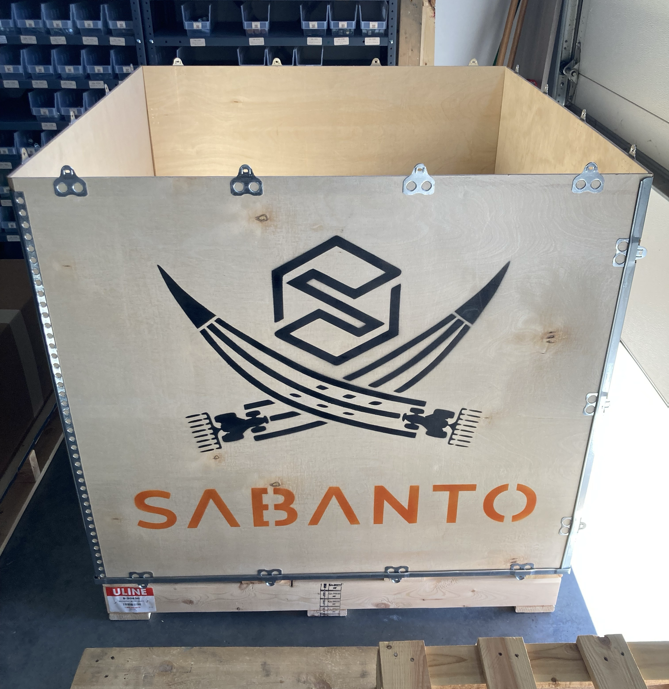 Sabanto shipping crate